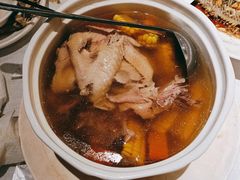 -宝燕海货工场(长江国际店)