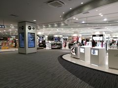 -关西国际机场直营免税店