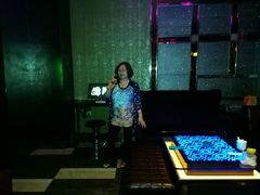 -百威KTV(恒福路店)