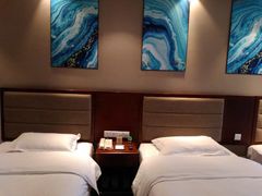 -怡华威斯达酒店(重庆医科大学附属儿童医院店)