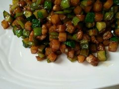 五花肉炒三丁-巢香扣肉馆