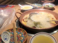 -洱火云南酸菜牛肉火锅(石景山当代商城店)