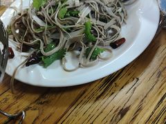 -溢心园香河肉饼总店