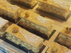拿破仑蛋糕-Common Table · Brunch & Coffee