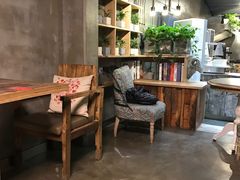 大堂-HIGH FIVE哈福手工汉堡(桂林路店)