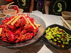 -巴厘龙虾·榜首油焖大虾(音乐学院·沿江酒馆店)