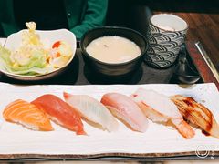 -家贺屋刺身寿司专门店