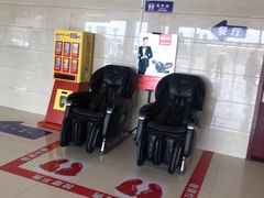 -滨州服务区·停车场