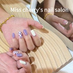 -花系美·美甲美睫精品店