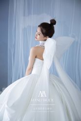 -MANLI BRIDAL婚纱