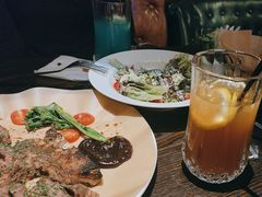 -The Cheebat 锌吧·Bistro(体育西店)