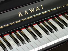 -柏斯音乐艺术中心·钢琴·吉他(上音店)