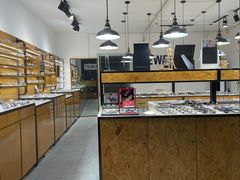 -罗伯特眼镜·蔡司官方授权(罗湖国贸店)