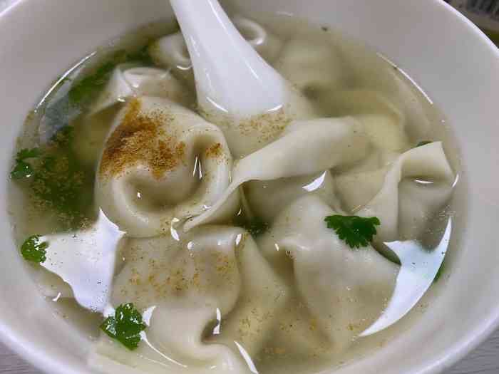 周震馄饨-"宜兴湖13周震馄饨的小馄饨是网红混沌店,这.