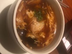 海鲜酸辣汤-湖滨28中餐厅·西湖宴·杭州君悦酒店