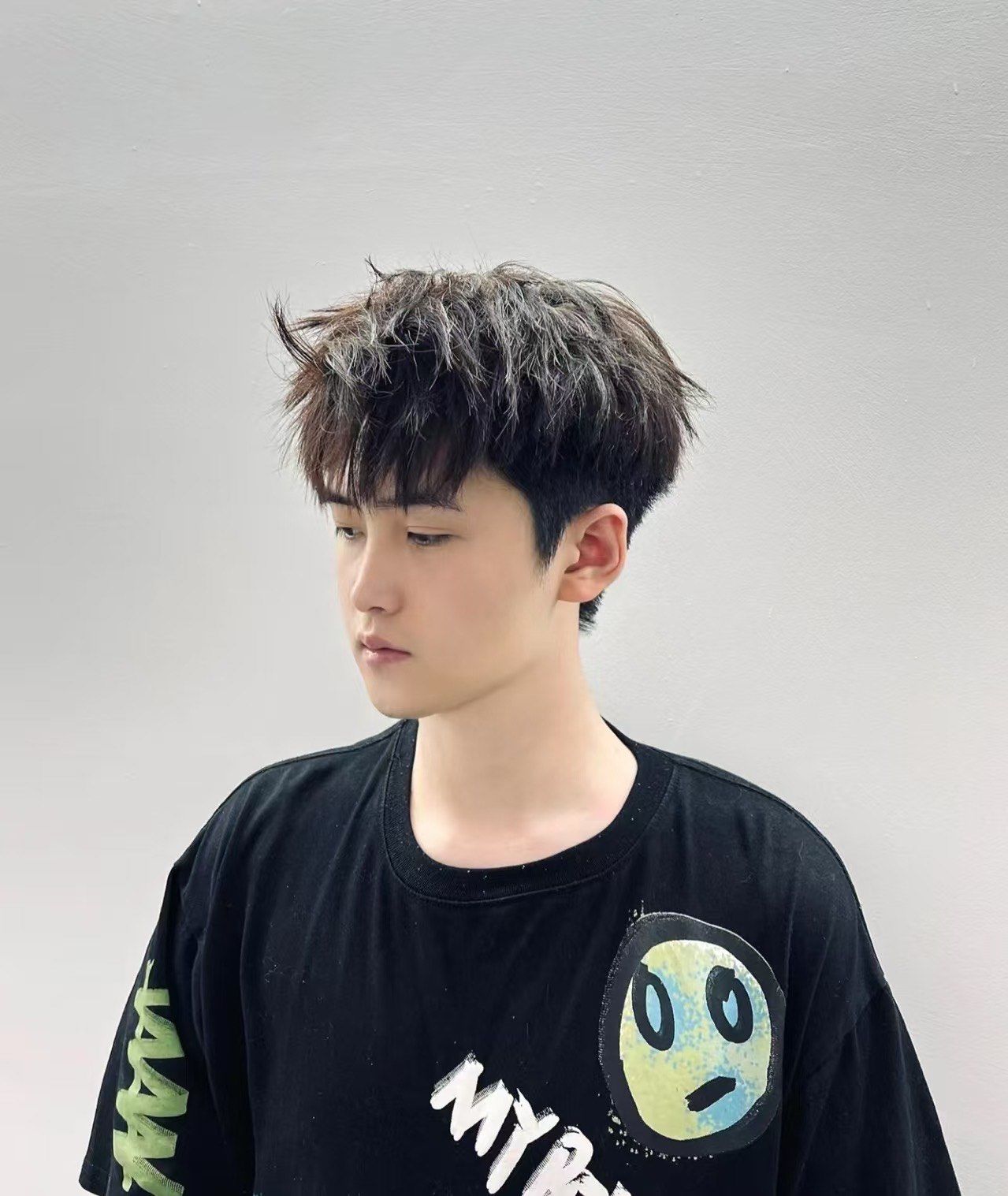 简约大气上档次好打理男士发型必备