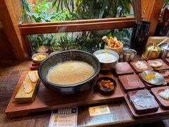 -银米·云南传统过桥米线(双廊黑金冠店)