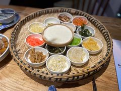 -包整·丝娃娃(一览甲秀楼风景店)