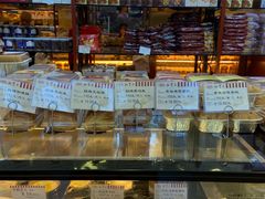 面包甜点陈列柜-红宝石·鲜奶小方(长阳店)