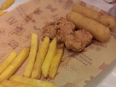 -菲滋意式餐厅(富阳东方茂店)