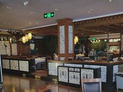 -八府香鸭·啫啫煲(华山路店)