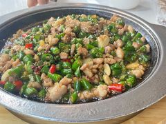 石锅花椒兔-周三的情书花园餐厅(江北店)