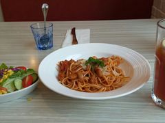 -必胜客(WOW贺州灵峰店)