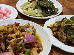 -茅屋大酒店