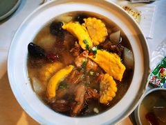 -江城小馆陕南妈妈菜·全球旅行餐厅(钟楼店)