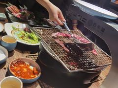 -明洞阿姨·韩式酱蟹烤肉·创意料理(三元桥店)