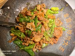 -费大厨辣椒炒肉(高铁吾悦广场店)