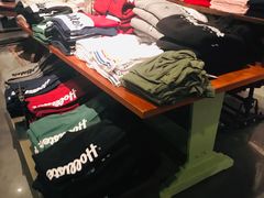 -Hollister(天环广场店)