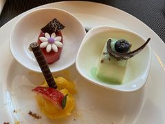 -东西风牛排馆周末烧烤自助(首都机场希尔顿店)
