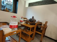 -毛辣果·贵州红酸汤牛肉火锅(西单店)