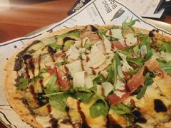 黑松露火腿菌菇芝士薄饼-Blac+Blac(中海环宇荟店)