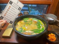 -银米·云南传统过桥米线(双廊黑金冠店)