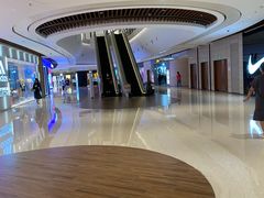 -瑞虹新天地月亮湾