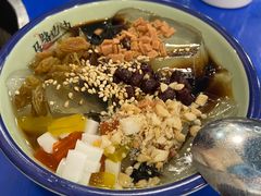 -马路边边串串香形象店(磐石路店)