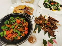 干锅肥肠-余荫居