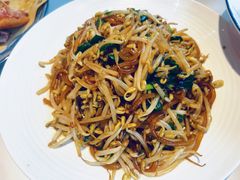 笨豆芽炒粉-一口猪年味东北菜(荔枝沟店)