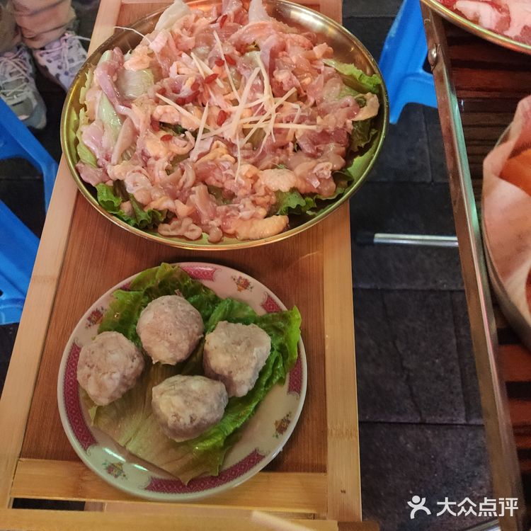 达明路挖到宝！这锅鲜掉眉毛的鱼鸡火锅绝了