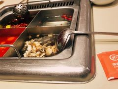 四拼锅底-海底捞火锅(武胜路凯德广场店)