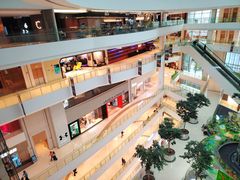 -LuOne凯德晶萃广场(徐家汇路店)