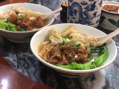 牛腩鲜虾云吞-正斗面家