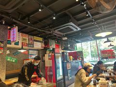 -肥汁米蘭香港米线(定西路店)
