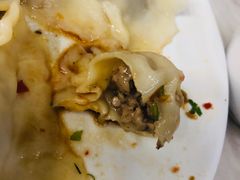 -孖妹上肉饺子馆