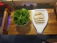 -小小河边鱼(天润城店)