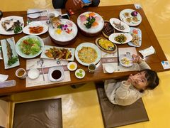 -青瓦餐厅·生鱼片·韩园烤肉(西塔店)