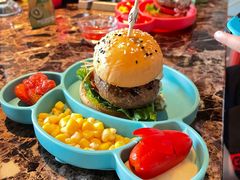 牛肉汉堡儿童餐-Lets burger非常汉堡·环球风味(蓝色港湾店)