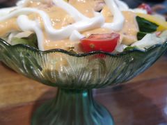 金枪鱼蔬菜沙拉-天津乾毓德饭庄·清真传统炒菜·海鲜烧烤(咸阳路店)